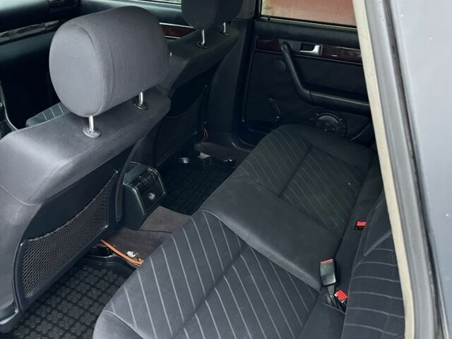 Серый Ауди А6, объемом двигателя 1.8 л и пробегом 338 тыс. км за 3299 $, фото 8 на Automoto.ua