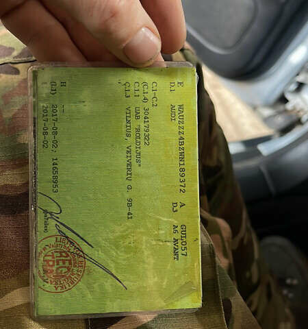 Серый Ауди А6, объемом двигателя 2.4 л и пробегом 470 тыс. км за 2500 $, фото 6 на Automoto.ua