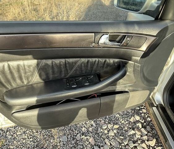 Серый Ауди А6, объемом двигателя 2.5 л и пробегом 386 тыс. км за 3050 $, фото 5 на Automoto.ua