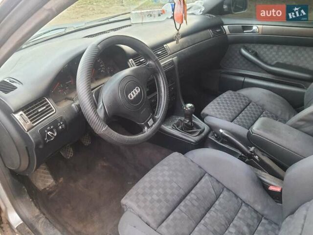 Серый Ауди А6, объемом двигателя 2.5 л и пробегом 350 тыс. км за 1950 $, фото 5 на Automoto.ua