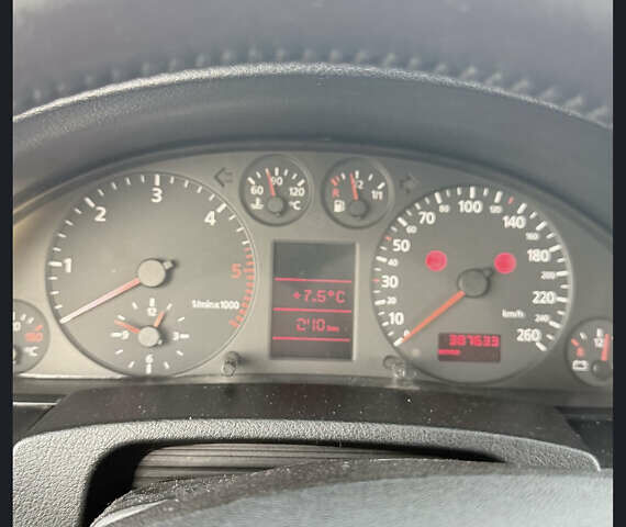 Серый Ауди А6, объемом двигателя 2.5 л и пробегом 250 тыс. км за 2600 $, фото 7 на Automoto.ua