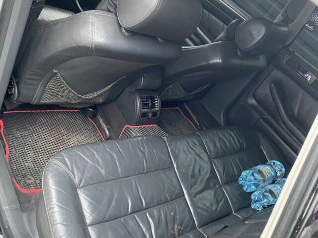 Серый Ауди А6, объемом двигателя 1.8 л и пробегом 300 тыс. км за 4700 $, фото 7 на Automoto.ua