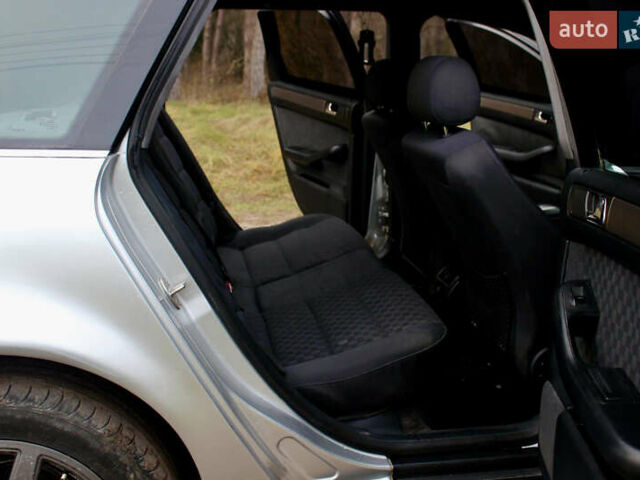 Серый Ауди А6, объемом двигателя 2.5 л и пробегом 300 тыс. км за 3500 $, фото 23 на Automoto.ua