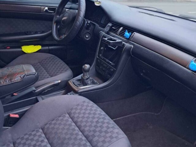 Серый Ауди А6, объемом двигателя 2.5 л и пробегом 354 тыс. км за 3500 $, фото 7 на Automoto.ua