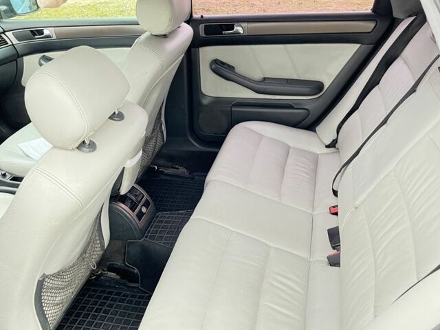 Серый Ауди А6, объемом двигателя 2.5 л и пробегом 385 тыс. км за 3450 $, фото 9 на Automoto.ua