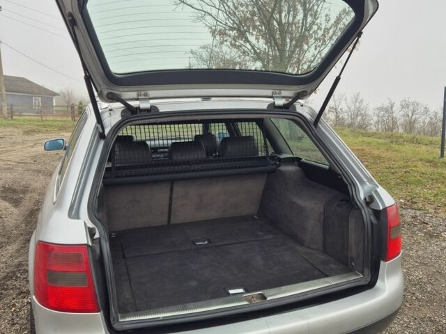 Серый Ауди А6, объемом двигателя 2.5 л и пробегом 356 тыс. км за 3100 $, фото 2 на Automoto.ua