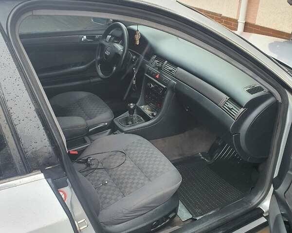 Серый Ауди А6, объемом двигателя 2.5 л и пробегом 300 тыс. км за 3200 $, фото 4 на Automoto.ua