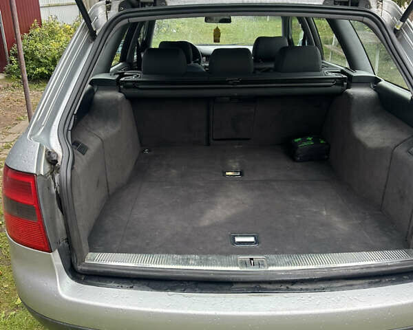 Серый Ауди А6, объемом двигателя 2.5 л и пробегом 370 тыс. км за 4300 $, фото 2 на Automoto.ua