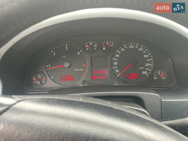 Серый Ауди А6, объемом двигателя 2.5 л и пробегом 306 тыс. км за 3600 $, фото 11 на Automoto.ua