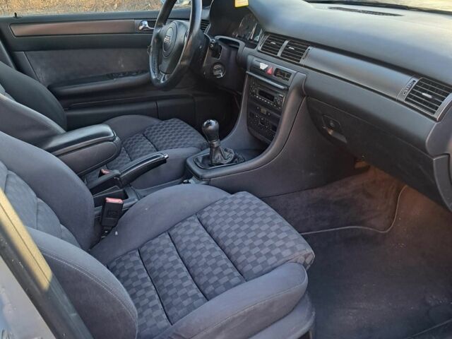 Сірий Ауді А6, об'ємом двигуна 1.9 л та пробігом 384 тис. км за 2300 $, фото 6 на Automoto.ua