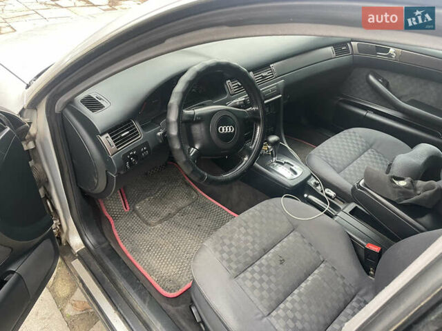 Серый Ауди А6, объемом двигателя 2.5 л и пробегом 306 тыс. км за 3600 $, фото 18 на Automoto.ua