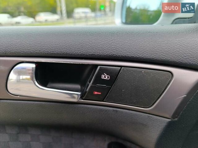 Серый Ауди А6, объемом двигателя 2.5 л и пробегом 380 тыс. км за 3999 $, фото 30 на Automoto.ua