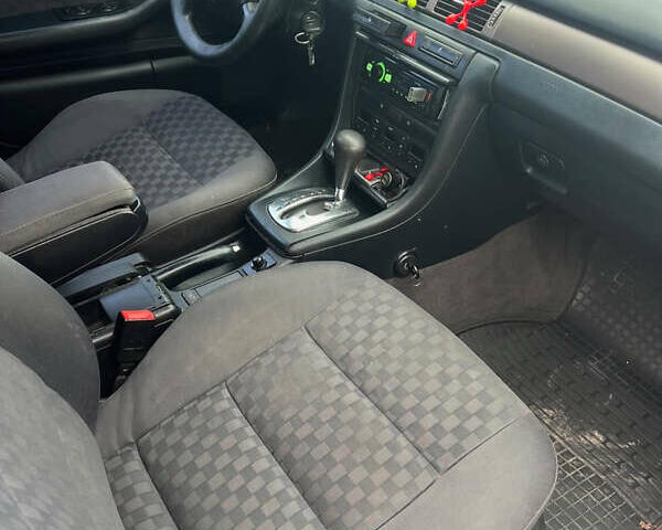 Серый Ауди А6, объемом двигателя 1.78 л и пробегом 380 тыс. км за 3899 $, фото 5 на Automoto.ua