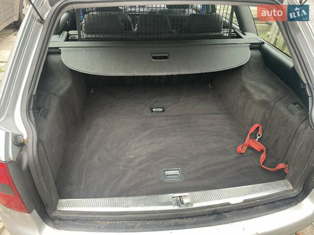 Серый Ауди А6, объемом двигателя 2.5 л и пробегом 306 тыс. км за 3600 $, фото 7 на Automoto.ua