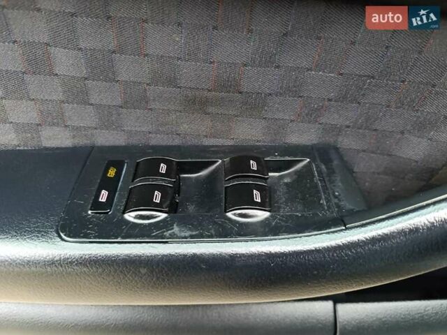 Серый Ауди А6, объемом двигателя 2.5 л и пробегом 380 тыс. км за 3999 $, фото 29 на Automoto.ua