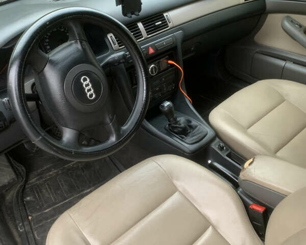 Сірий Ауді А6, об'ємом двигуна 2.5 л та пробігом 300 тис. км за 3000 $, фото 4 на Automoto.ua