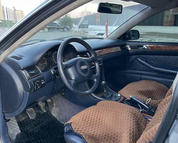 Серый Ауди А6, объемом двигателя 2.4 л и пробегом 460 тыс. км за 2700 $, фото 5 на Automoto.ua