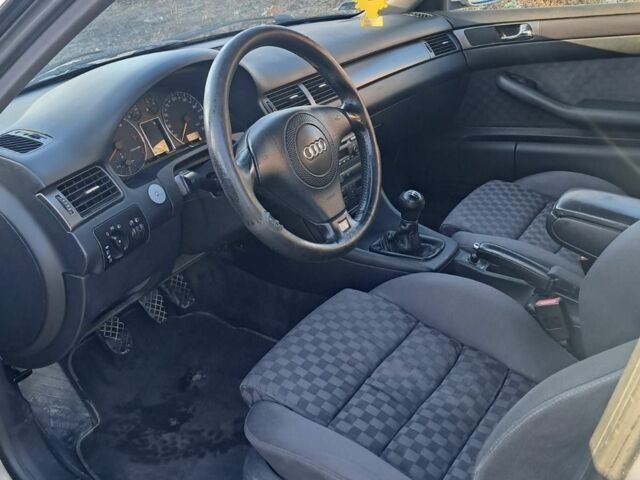 Сірий Ауді А6, об'ємом двигуна 1.9 л та пробігом 384 тис. км за 2300 $, фото 4 на Automoto.ua