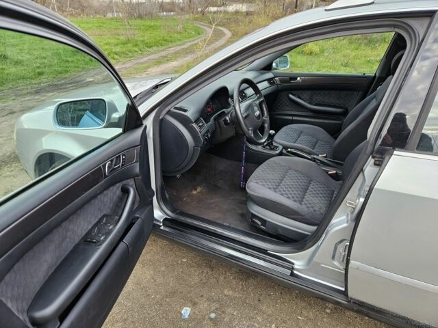 Серый Ауди А6, объемом двигателя 2.4 л и пробегом 256 тыс. км за 1650 $, фото 11 на Automoto.ua