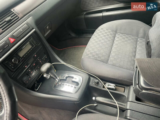 Серый Ауди А6, объемом двигателя 2.5 л и пробегом 306 тыс. км за 3600 $, фото 14 на Automoto.ua