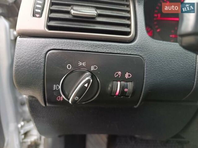 Серый Ауди А6, объемом двигателя 2.5 л и пробегом 380 тыс. км за 3999 $, фото 31 на Automoto.ua