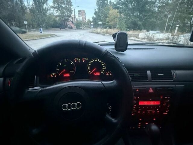 Серый Ауди А6, объемом двигателя 2.5 л и пробегом 300 тыс. км за 1800 $, фото 6 на Automoto.ua