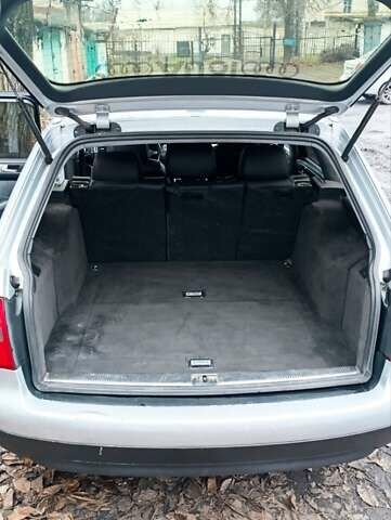 Серый Ауди А6, объемом двигателя 2.4 л и пробегом 364 тыс. км за 4000 $, фото 4 на Automoto.ua