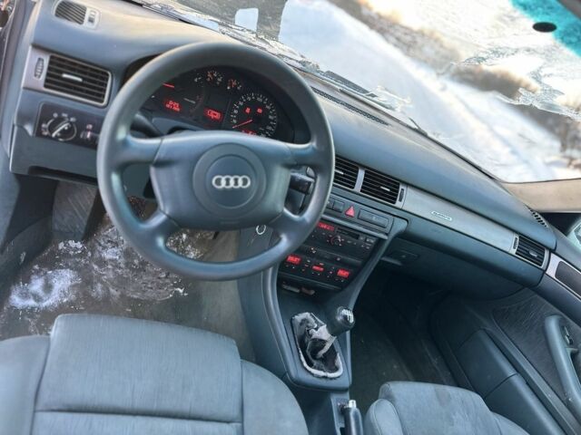 Сірий Ауді А6, об'ємом двигуна 2.5 л та пробігом 300 тис. км за 1950 $, фото 7 на Automoto.ua