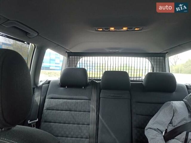 Сірий Ауді А6, об'ємом двигуна 2.5 л та пробігом 279 тис. км за 4200 $, фото 13 на Automoto.ua
