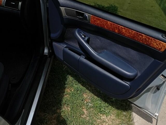 Сірий Ауді А6, об'ємом двигуна 2 л та пробігом 348 тис. км за 2100 $, фото 3 на Automoto.ua