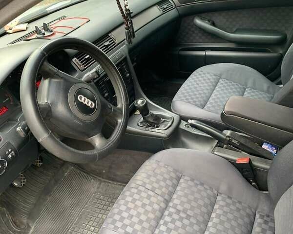 Серый Ауди А6, объемом двигателя 1.9 л и пробегом 430 тыс. км за 1800 $, фото 4 на Automoto.ua