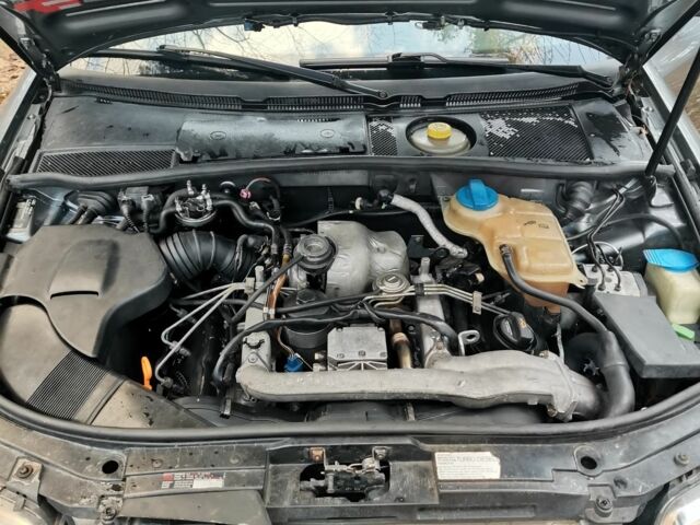 Сірий Ауді А6, об'ємом двигуна 2.5 л та пробігом 240 тис. км за 2999 $, фото 14 на Automoto.ua