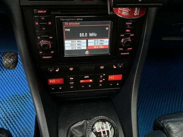 Серый Ауди А6, объемом двигателя 2.5 л и пробегом 327 тыс. км за 4500 $, фото 12 на Automoto.ua