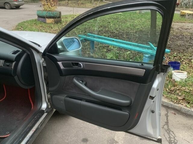 Серый Ауди А6, объемом двигателя 2.5 л и пробегом 334 тыс. км за 3300 $, фото 5 на Automoto.ua