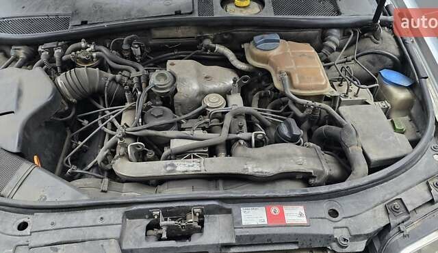 Серый Ауди А6, объемом двигателя 2.5 л и пробегом 320 тыс. км за 2500 $, фото 7 на Automoto.ua