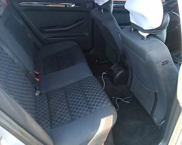 Сірий Ауді А6, об'ємом двигуна 2.5 л та пробігом 360 тис. км за 4600 $, фото 1 на Automoto.ua