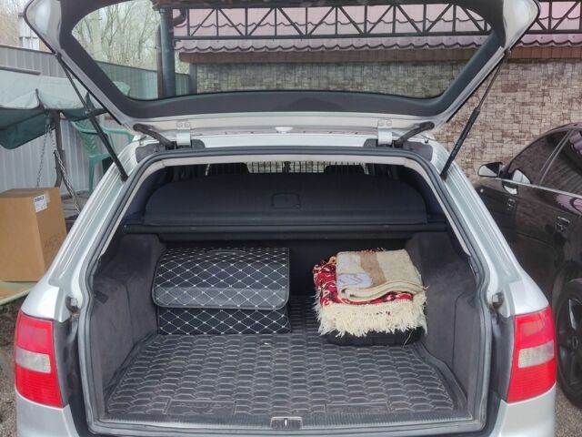 Серый Ауди А6, объемом двигателя 2.5 л и пробегом 300 тыс. км за 5500 $, фото 5 на Automoto.ua