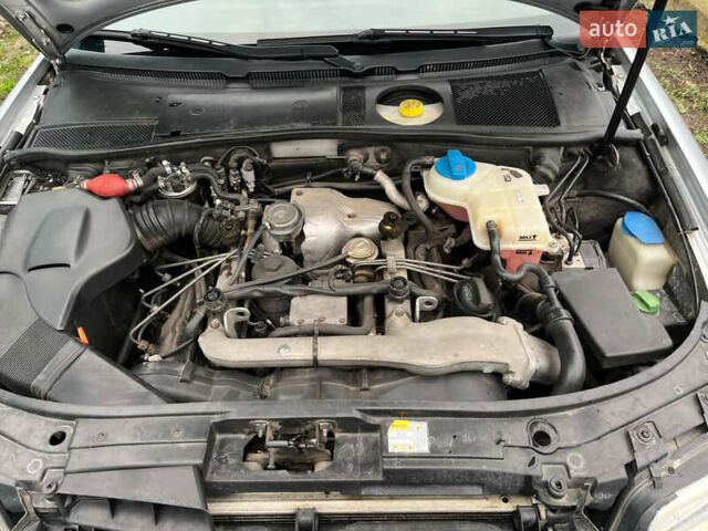 Серый Ауди А6, объемом двигателя 2.5 л и пробегом 266 тыс. км за 6000 $, фото 5 на Automoto.ua