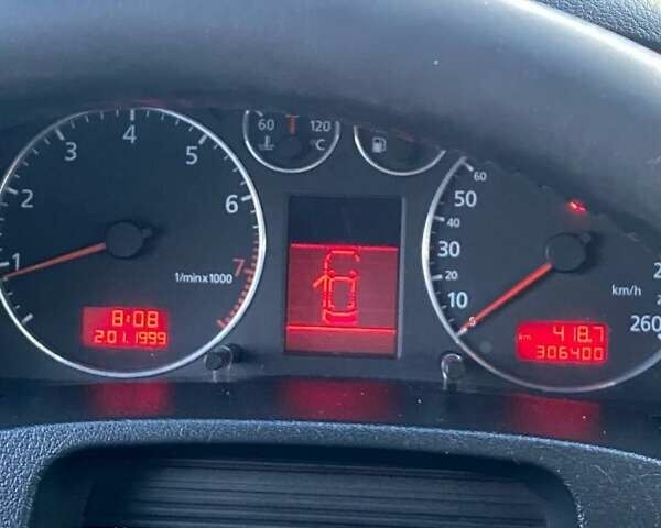 Серый Ауди А6, объемом двигателя 1.8 л и пробегом 306 тыс. км за 4700 $, фото 4 на Automoto.ua