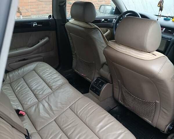 Серый Ауди А6, объемом двигателя 2.5 л и пробегом 300 тыс. км за 5100 $, фото 4 на Automoto.ua