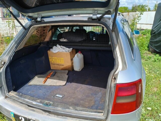 Серый Ауди А6, объемом двигателя 2.5 л и пробегом 379 тыс. км за 5000 $, фото 1 на Automoto.ua