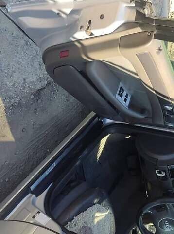 Серый Ауди А6, объемом двигателя 2.5 л и пробегом 255 тыс. км за 4200 $, фото 20 на Automoto.ua