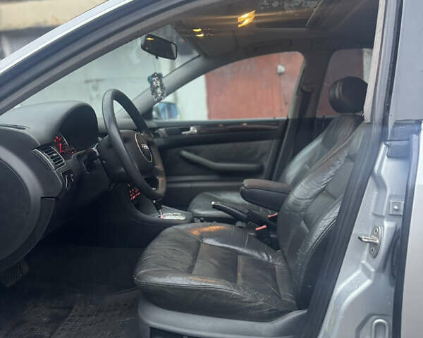 Сірий Ауді А6, об'ємом двигуна 2.5 л та пробігом 366 тис. км за 3799 $, фото 21 на Automoto.ua