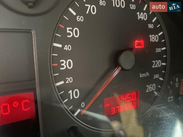 Сірий Ауді А6, об'ємом двигуна 2.5 л та пробігом 378 тис. км за 4100 $, фото 23 на Automoto.ua