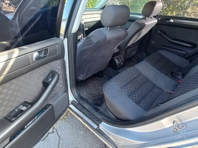 Серый Ауди А6, объемом двигателя 0 л и пробегом 285 тыс. км за 2800 $, фото 1 на Automoto.ua