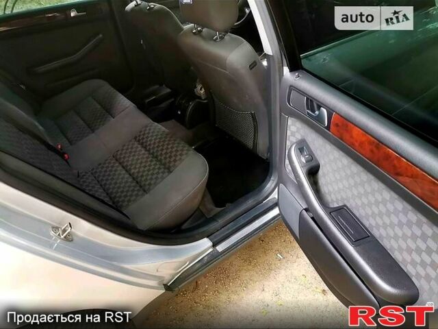 Сірий Ауді А6, об'ємом двигуна 2.5 л та пробігом 350 тис. км за 4500 $, фото 7 на Automoto.ua