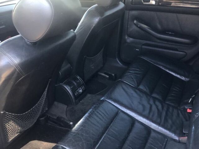 Серый Ауди А6, объемом двигателя 2.5 л и пробегом 300 тыс. км за 4250 $, фото 4 на Automoto.ua