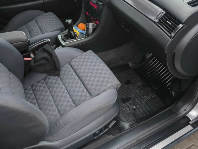 Серый Ауди А6, объемом двигателя 1.9 л и пробегом 507 тыс. км за 5650 $, фото 14 на Automoto.ua