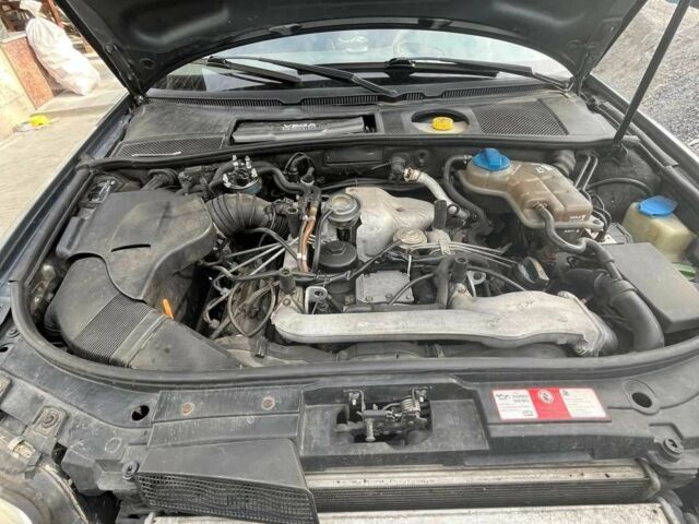 Серый Ауди А6, объемом двигателя 2.5 л и пробегом 320 тыс. км за 3100 $, фото 5 на Automoto.ua