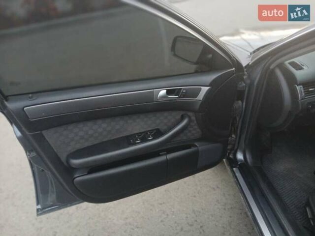 Серый Ауди А6, объемом двигателя 2.5 л и пробегом 400 тыс. км за 4500 $, фото 12 на Automoto.ua